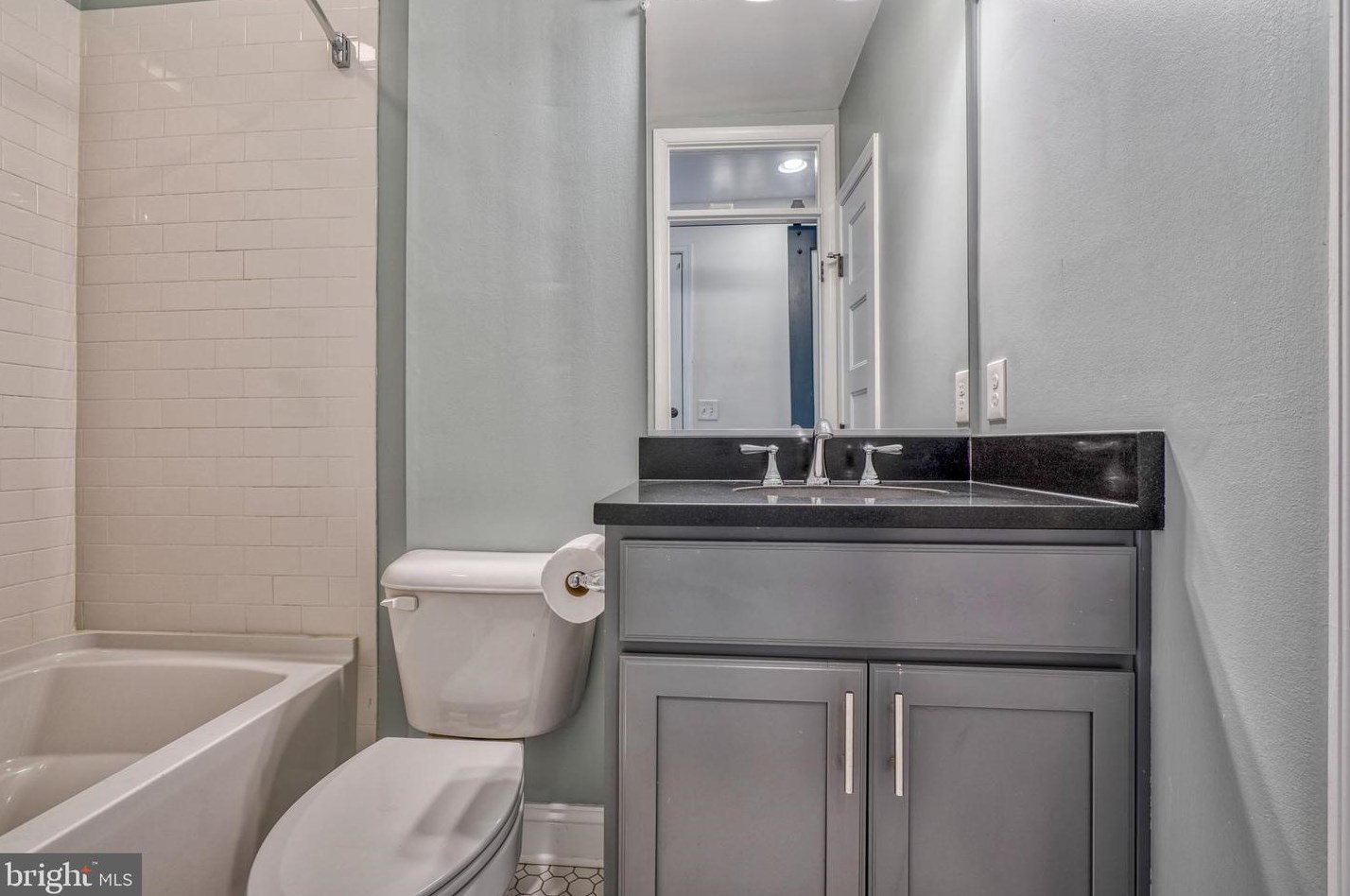 503 Bouldin St, Baltimore MD  21205-2807 exterior