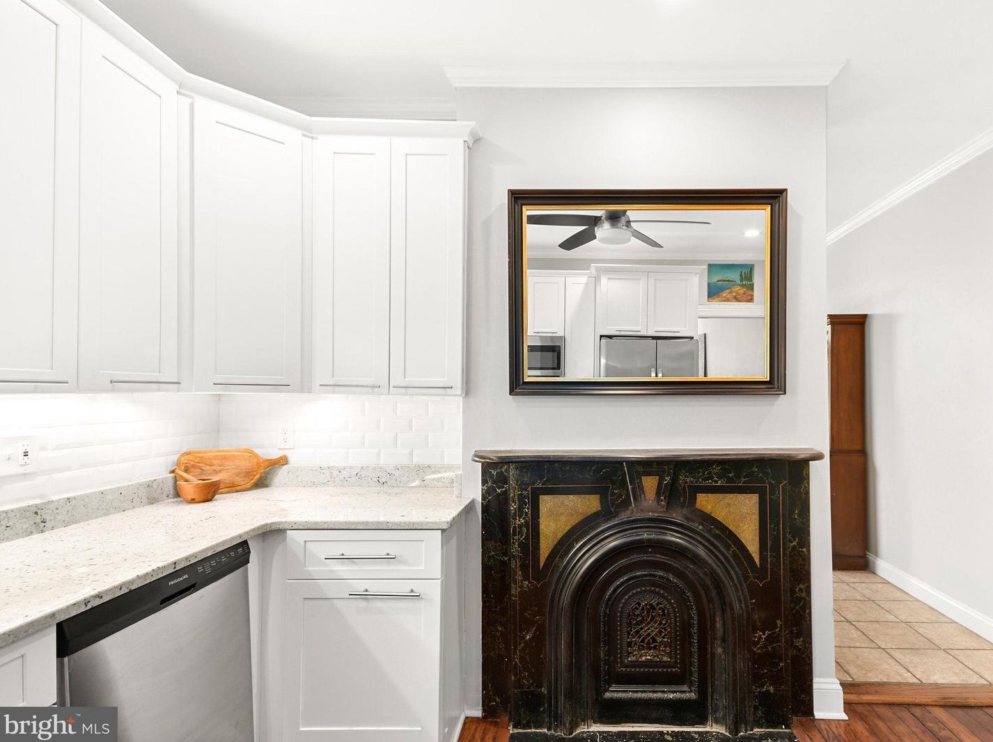 122 Collington Ave, Baltimore MD  21231-1635 exterior