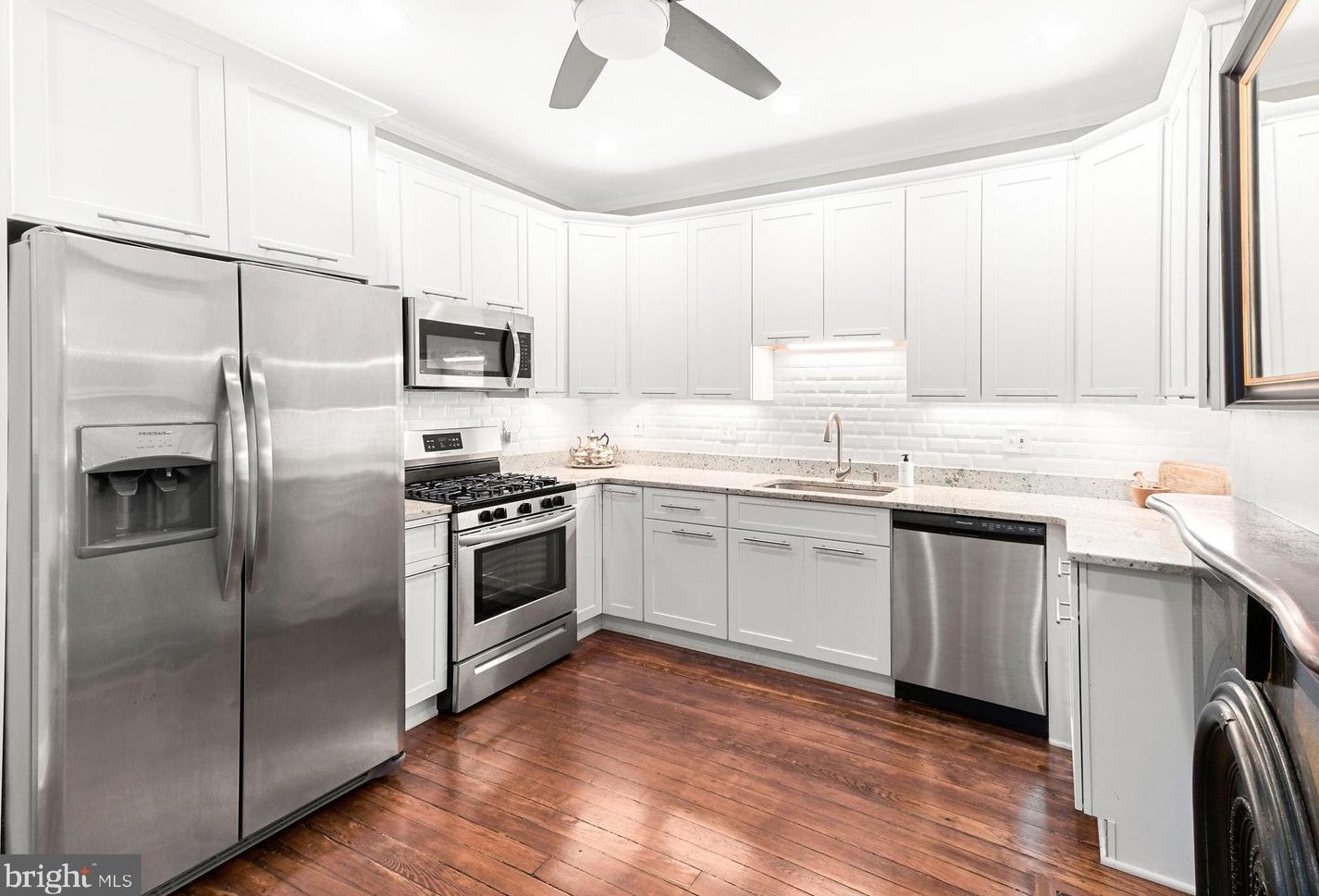 122 Collington Ave, Baltimore MD  21231-1635 exterior
