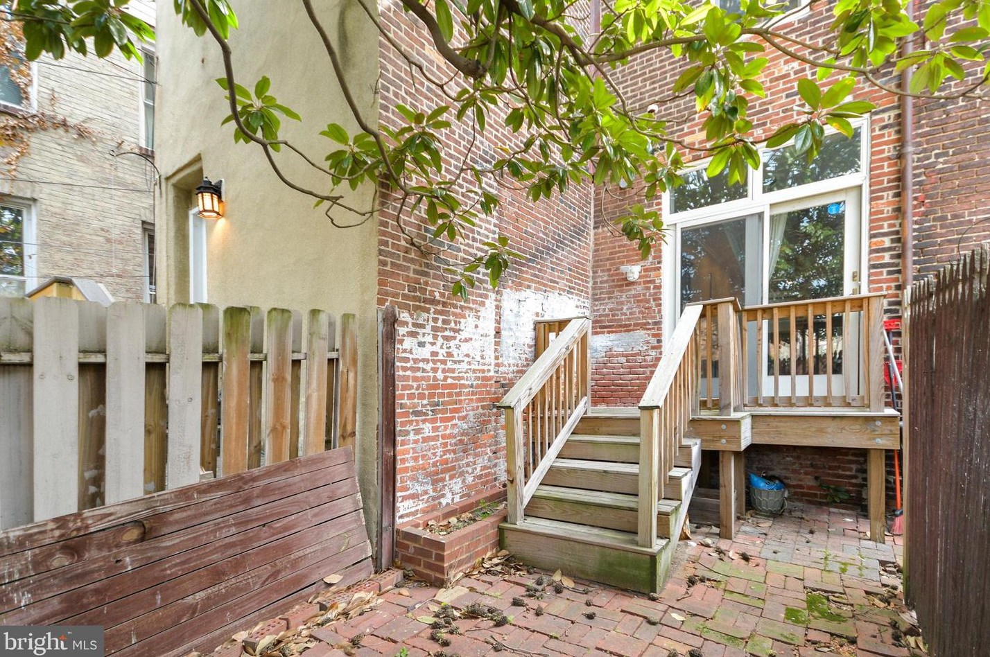 122 Collington Ave, Baltimore MD  21231-1635 exterior