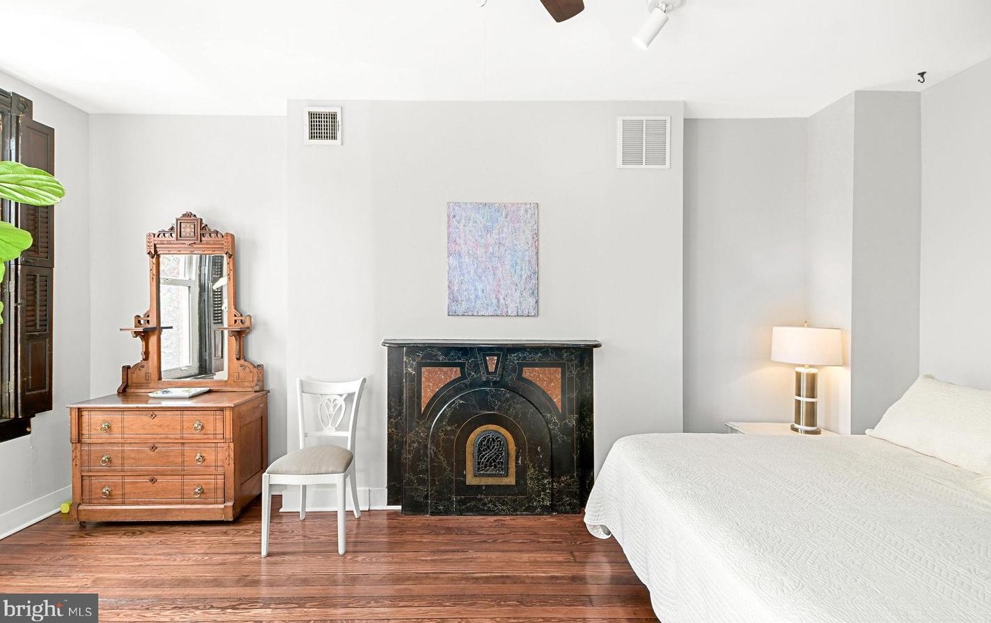 122 Collington Ave, Baltimore MD  21231-1635 exterior