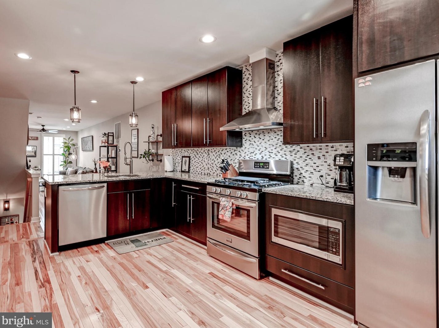 7 Streeper St, Baltimore MD  21224-1250 exterior