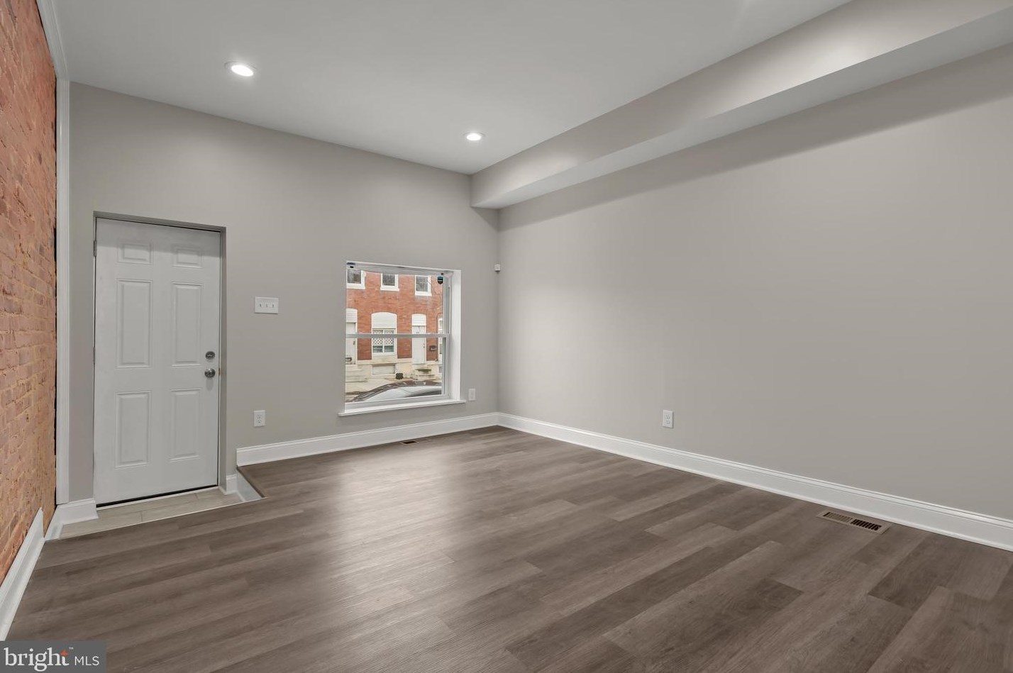 210 Ellwood Ave, Baltimore MD  21224-1309 exterior
