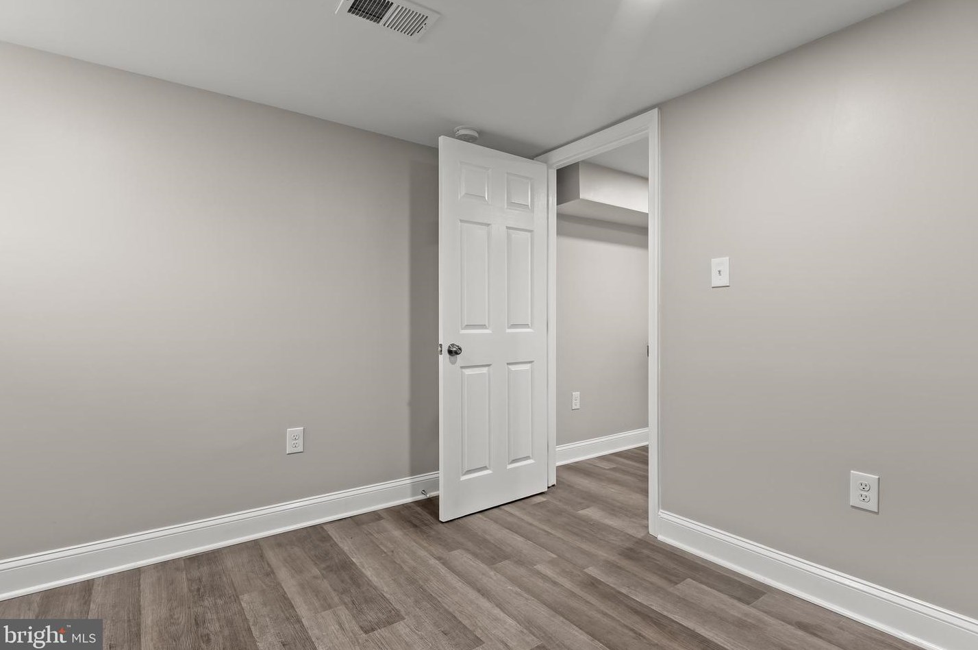 210 Ellwood Ave, Baltimore MD  21224-1309 exterior