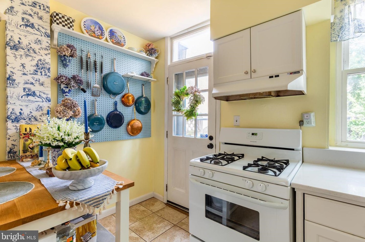 208 Churchill St, Baltimore MD 21230-3907 exterior