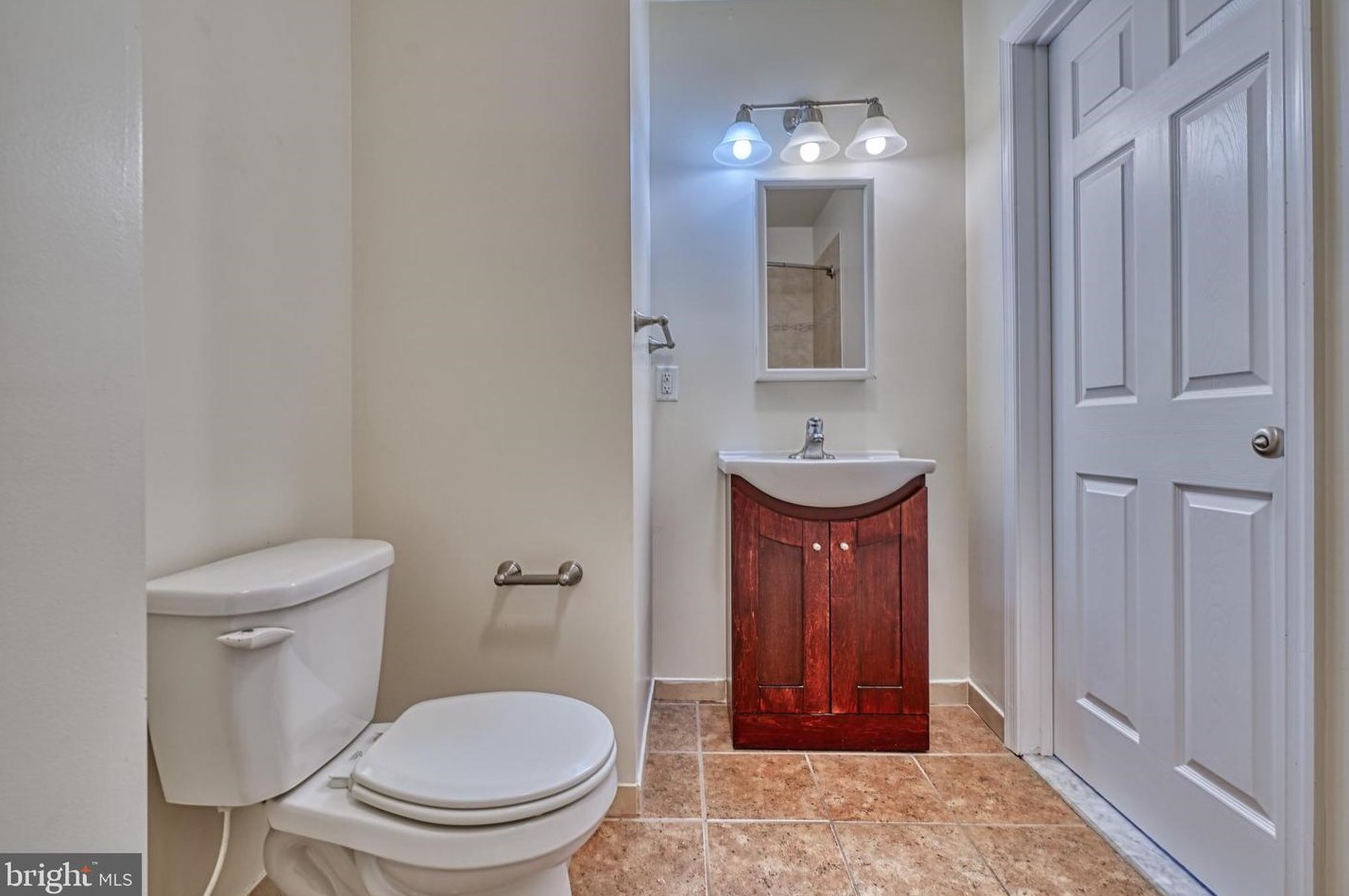 105 Montford Ave, Baltimore MD  21224-1015 exterior