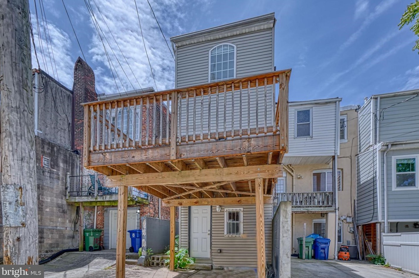 105 Montford Ave, Baltimore MD  21224-1015 exterior