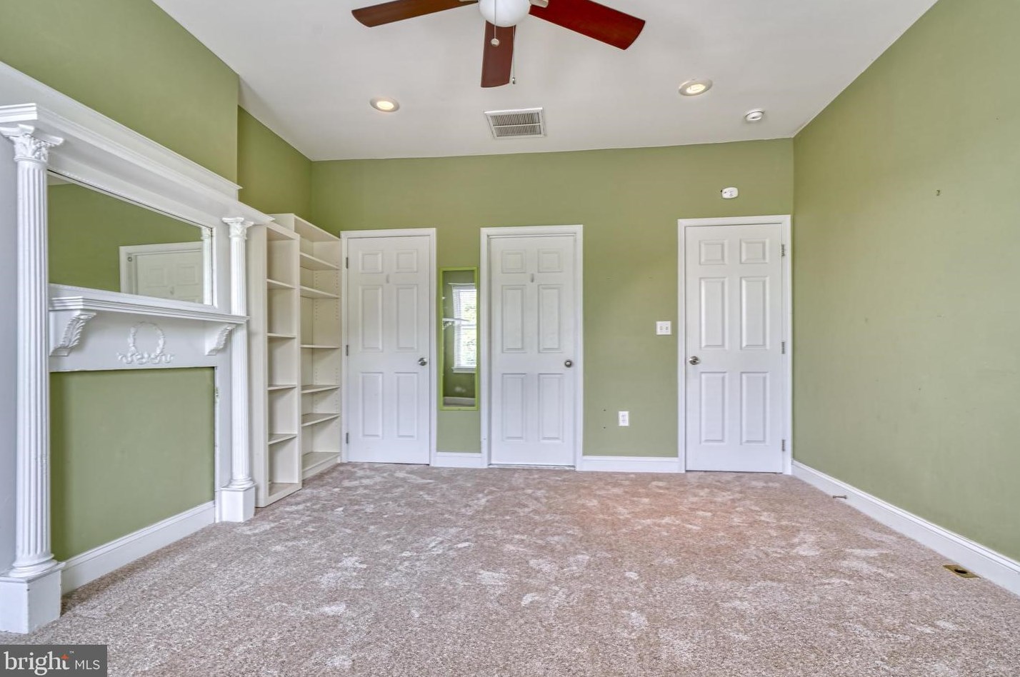 105 Montford Ave, Baltimore MD  21224-1015 exterior