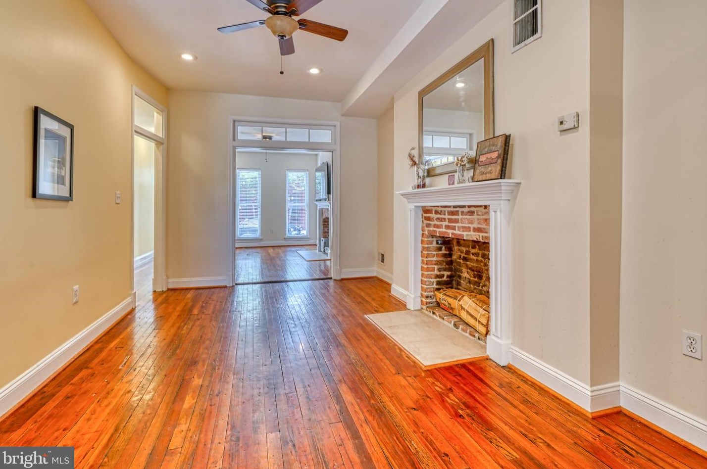 105 Montford Ave, Baltimore MD  21224-1015 exterior