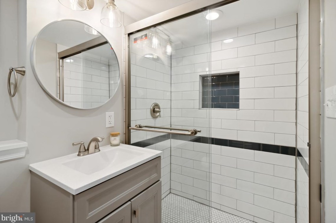 729 Grundy St, Baltimore MD  21224-4344 exterior