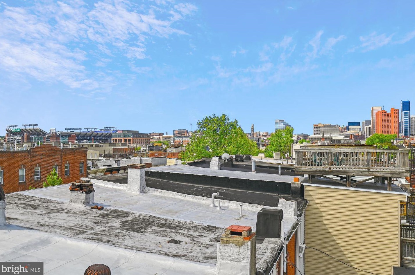 1637 Hanover St, Baltimore MD  21230-4420 exterior