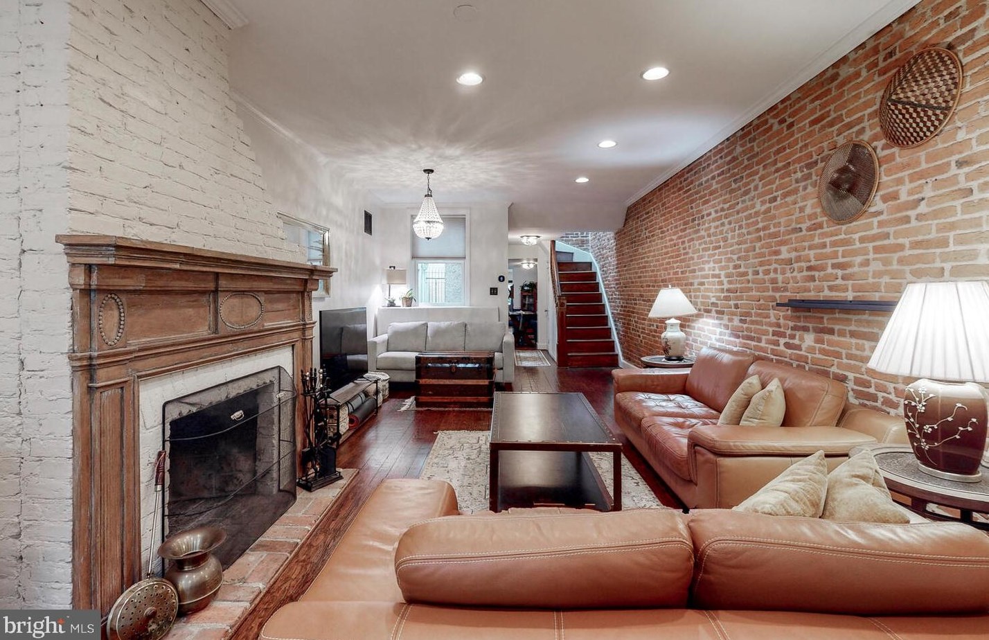 128 Lee St, Baltimore MD  21201-2421 exterior