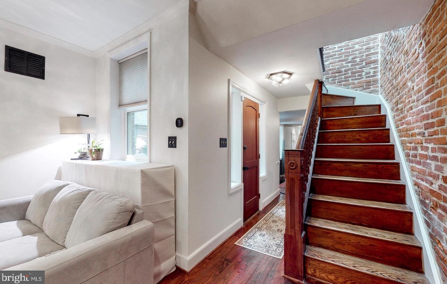 128 Lee St, Baltimore MD  21201-2421 exterior