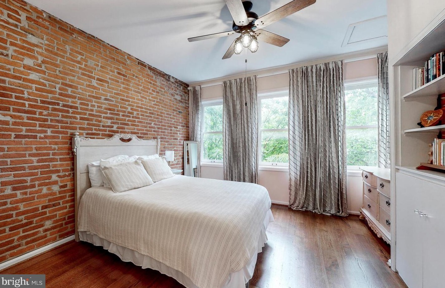 128 Lee St, Baltimore MD  21201-2421 exterior