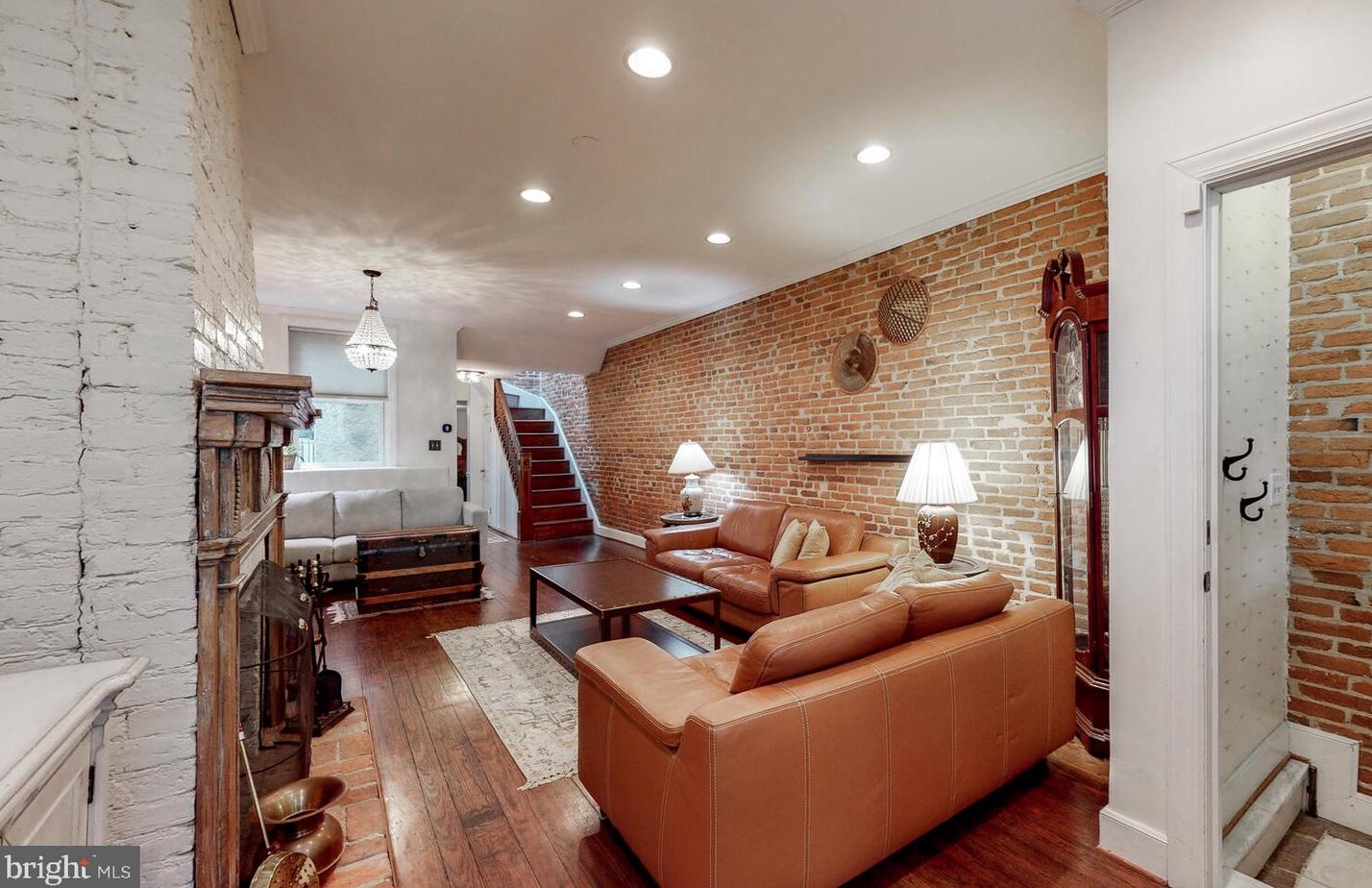 128 Lee St, Baltimore MD  21201-2421 exterior