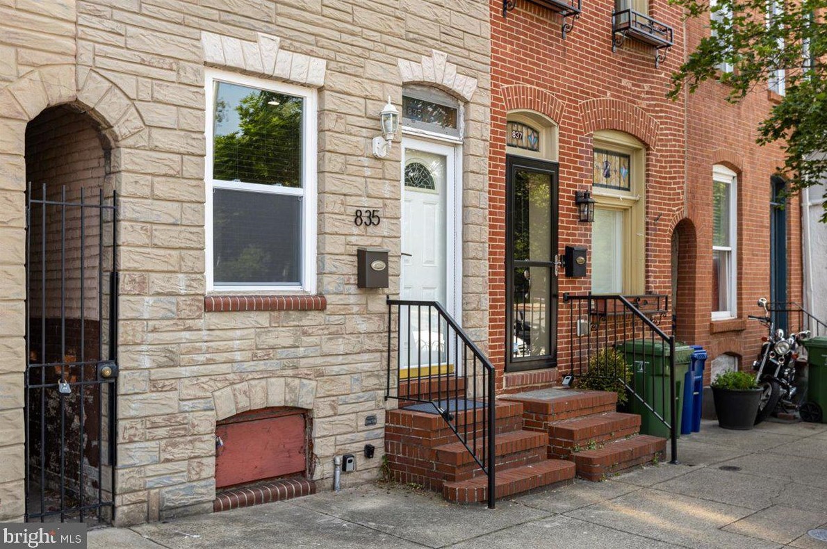 835 Montford Ave, Baltimore MD  21205-1619 exterior