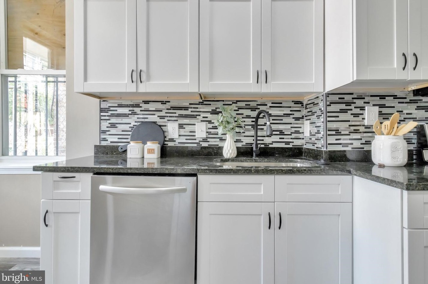 2508 Baltimore St, Baltimore MD  21224-1127 exterior