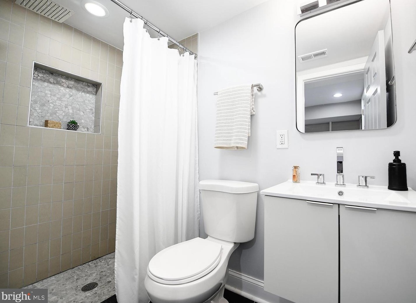 3025 Baltimore St, Baltimore MD  21224-3771 exterior