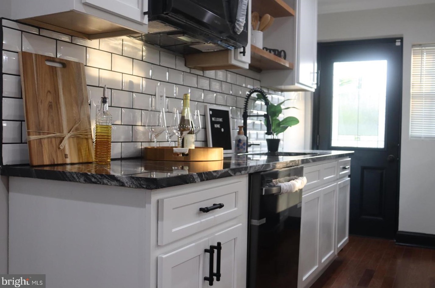 5734 Jonquil Ave, Baltimore MD 21215-3510 exterior