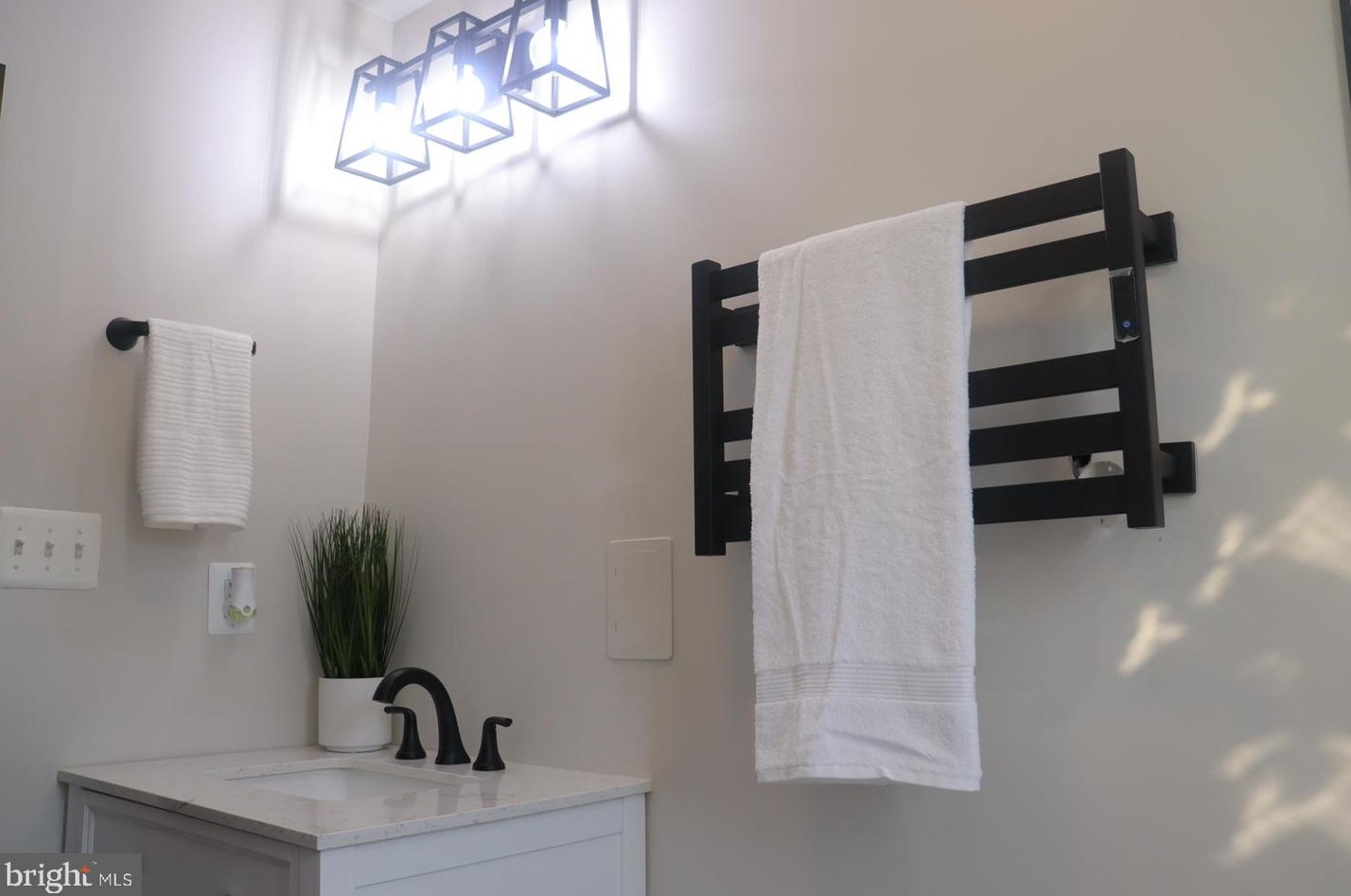 5734 Jonquil Ave, Baltimore MD 21215-3510 exterior