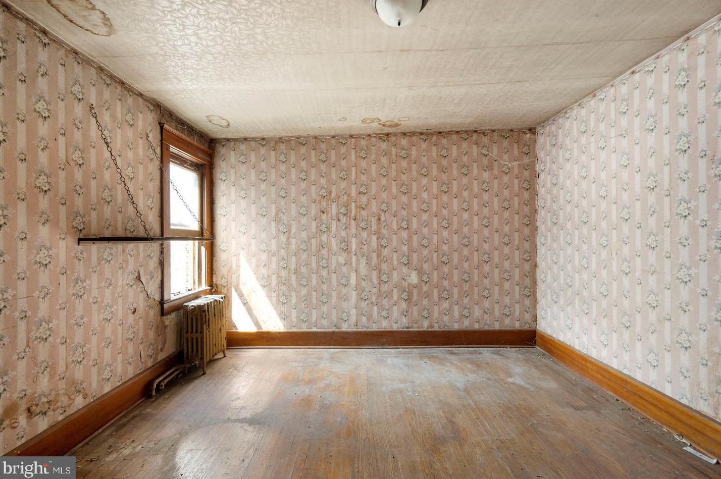 430 Highland Ave, Baltimore MD  21224-1443 exterior