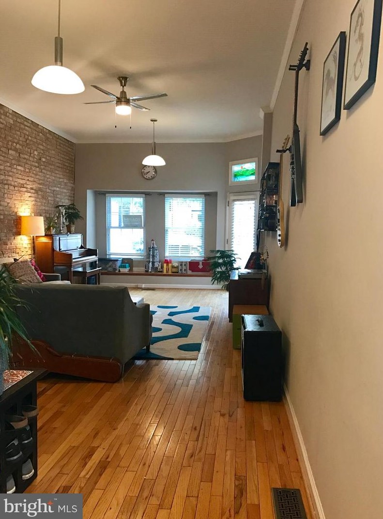 1650 Charles St, Baltimore MD  21230-4417 exterior