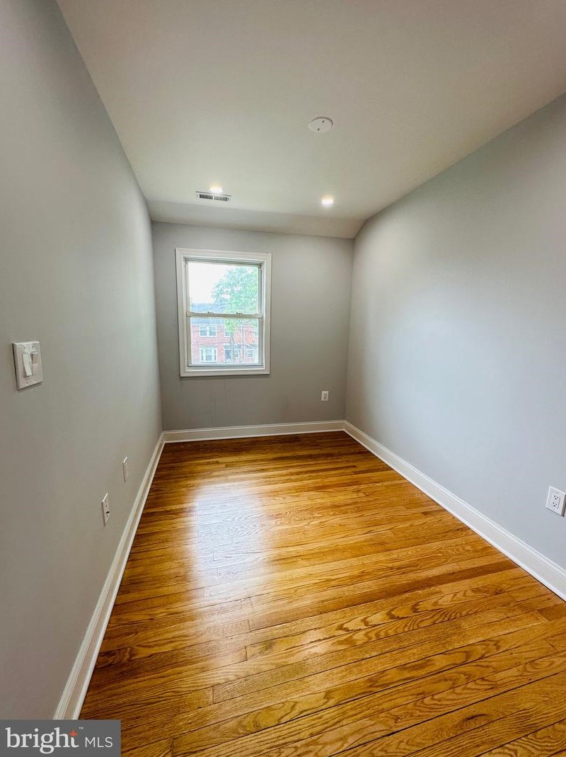 1409 Stonewood Rd, Baltimore MD  21239-3904 exterior