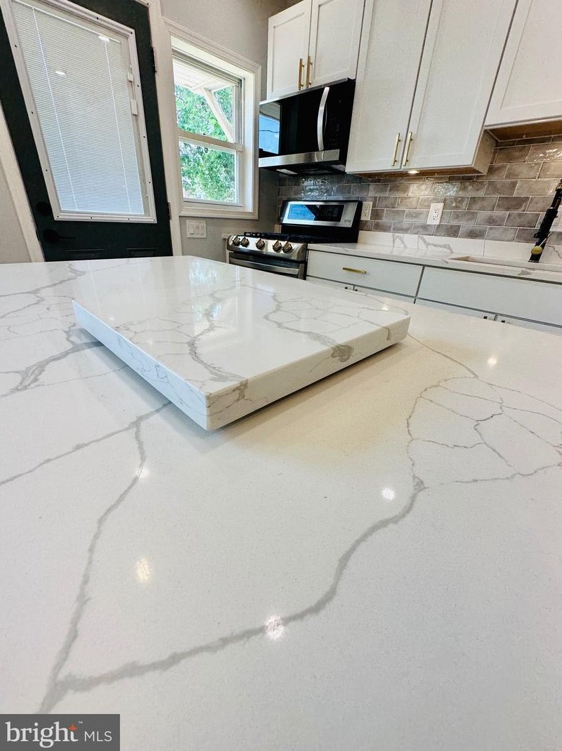 1409 Stonewood Rd, Baltimore MD  21239-3904 exterior