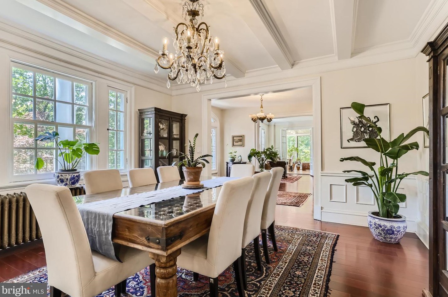 14 Edgevale Rd, Baltimore MD  21210-2253 exterior