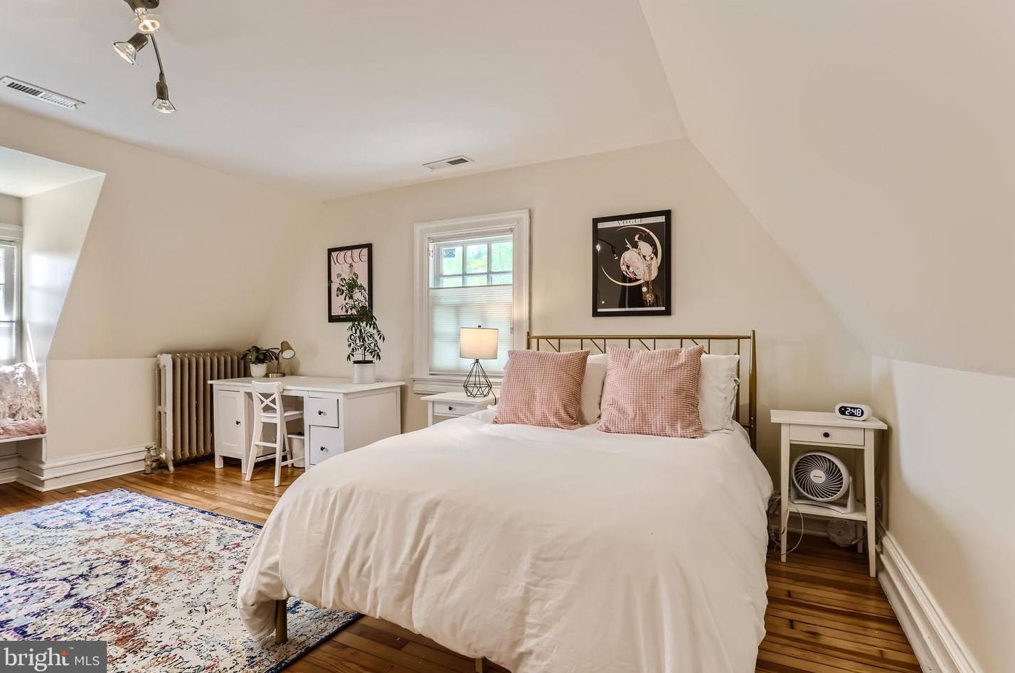 14 Edgevale Rd, Baltimore MD  21210-2253 exterior