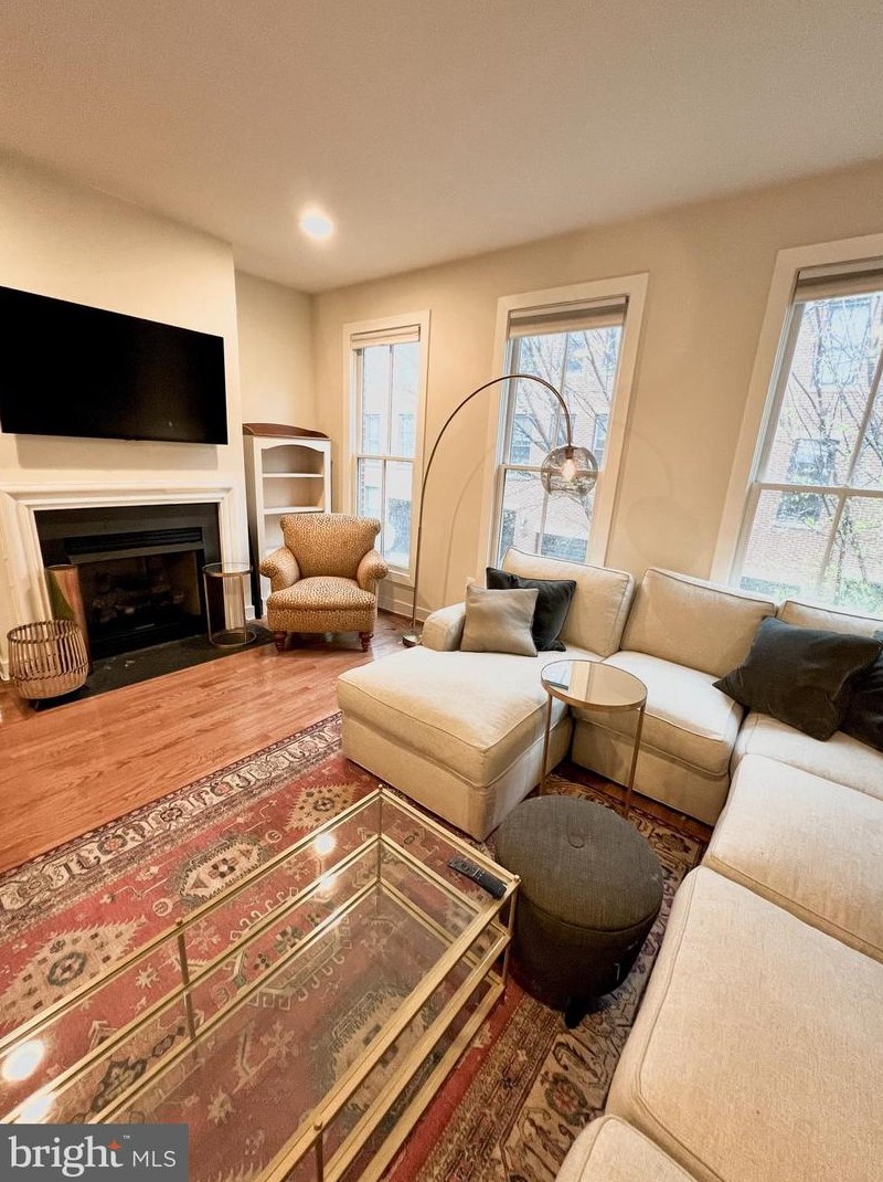 16 Regester St, Baltimore MD  21231-1827 exterior
