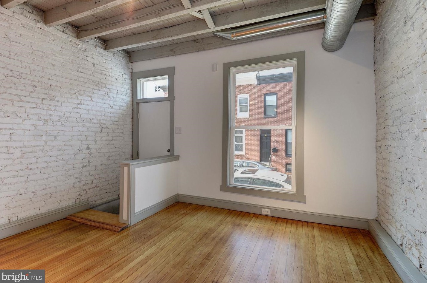 25 Robinson St, Baltimore MD  21224-2256 exterior