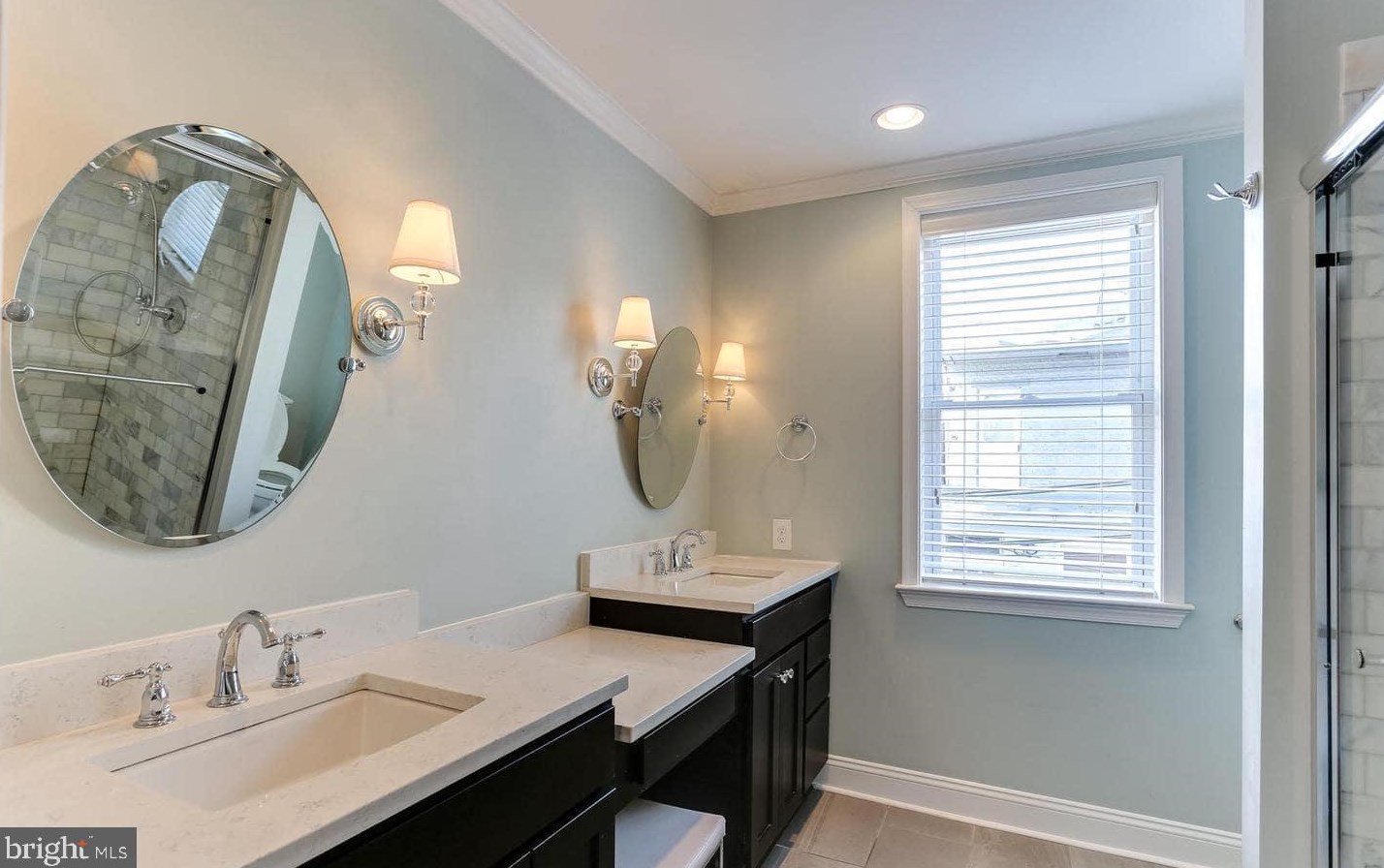 302 Madeira St, Baltimore MD  21231-2741 exterior