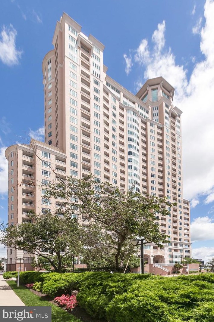 100 Harborview Dr, Baltimore MD  21230-5415 exterior