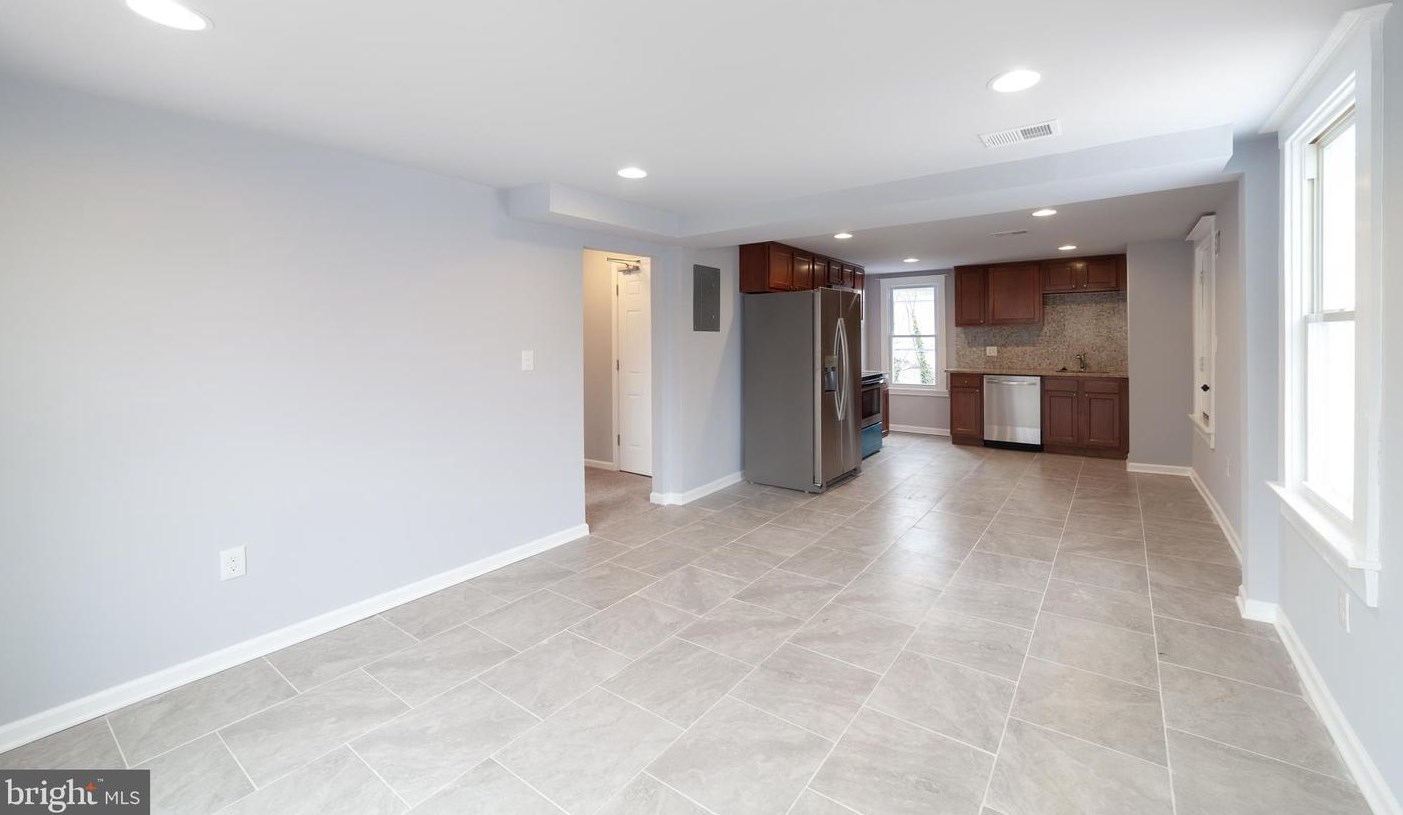 2912 Bayonne Ave, Baltimore MD  21214-1725 exterior