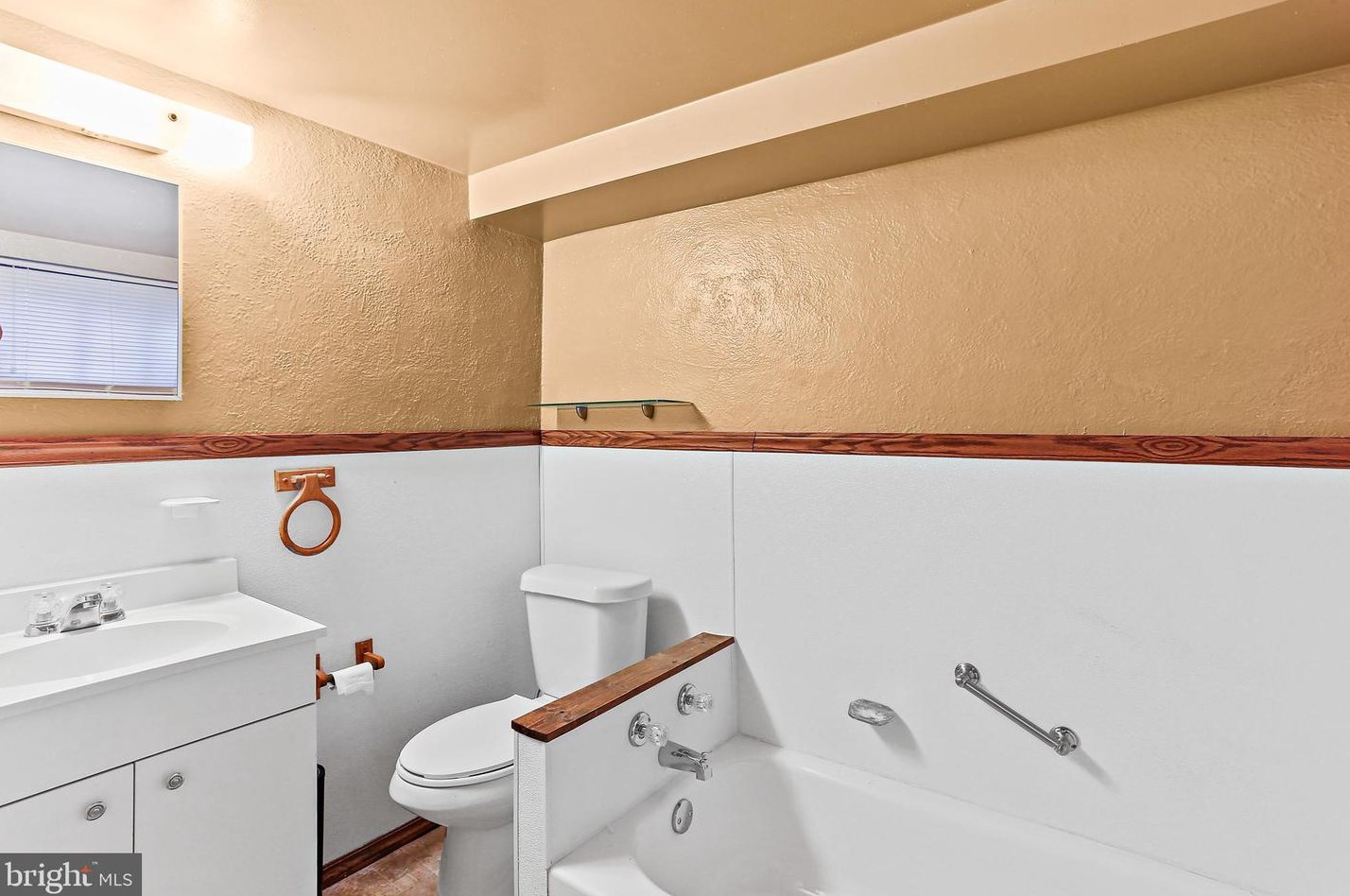 344 Folcroft St, Baltimore MD  21224-2910 exterior