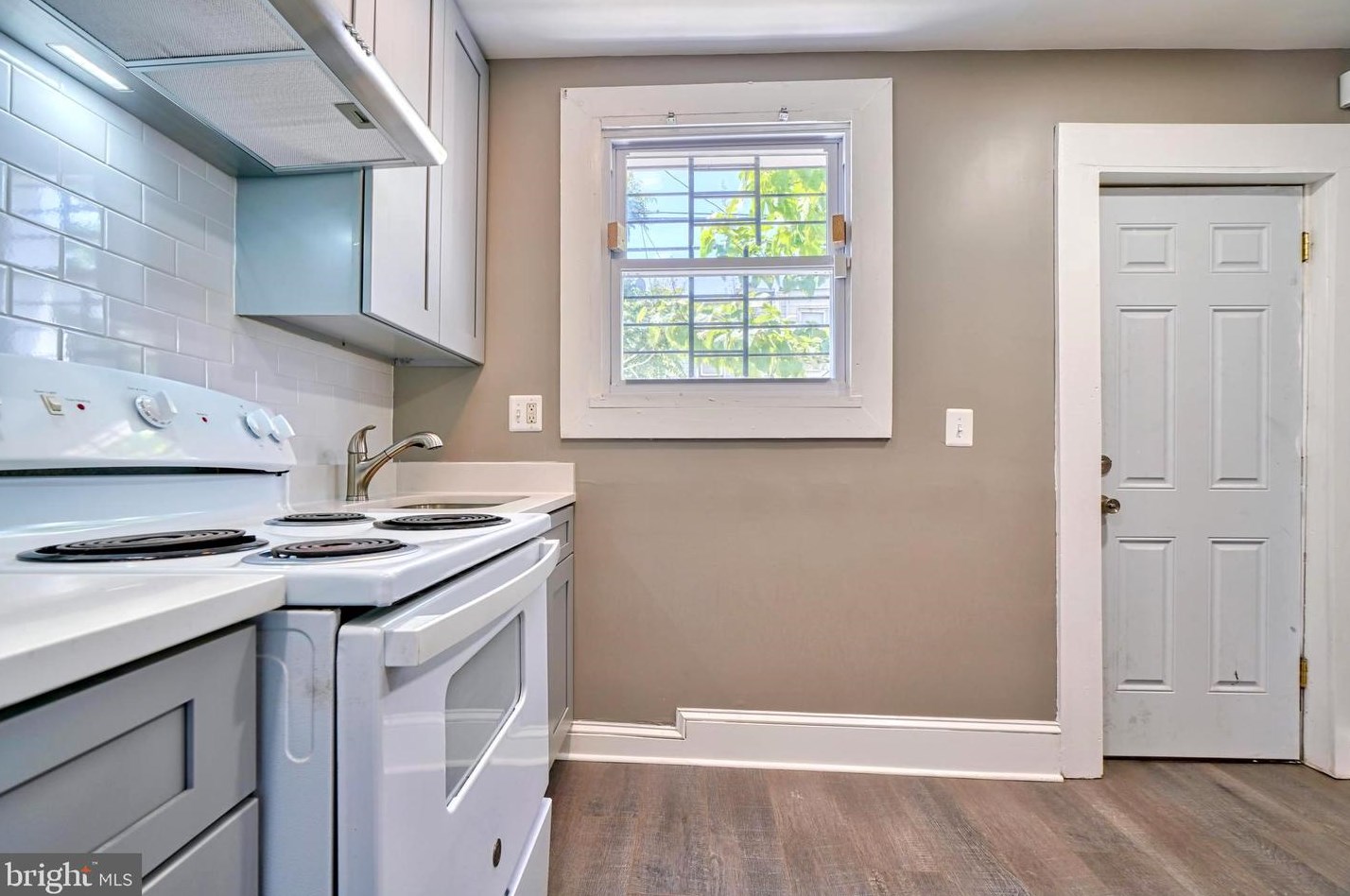 716 Belnord Ave, Baltimore MD  21205-2623 exterior