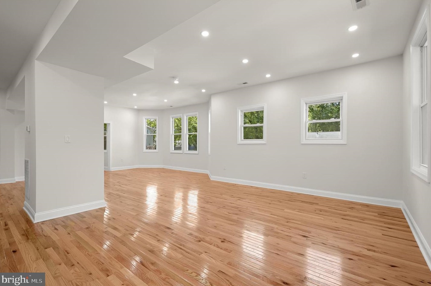 2915 Glenmore Ave, Baltimore MD 21206-2010 exterior