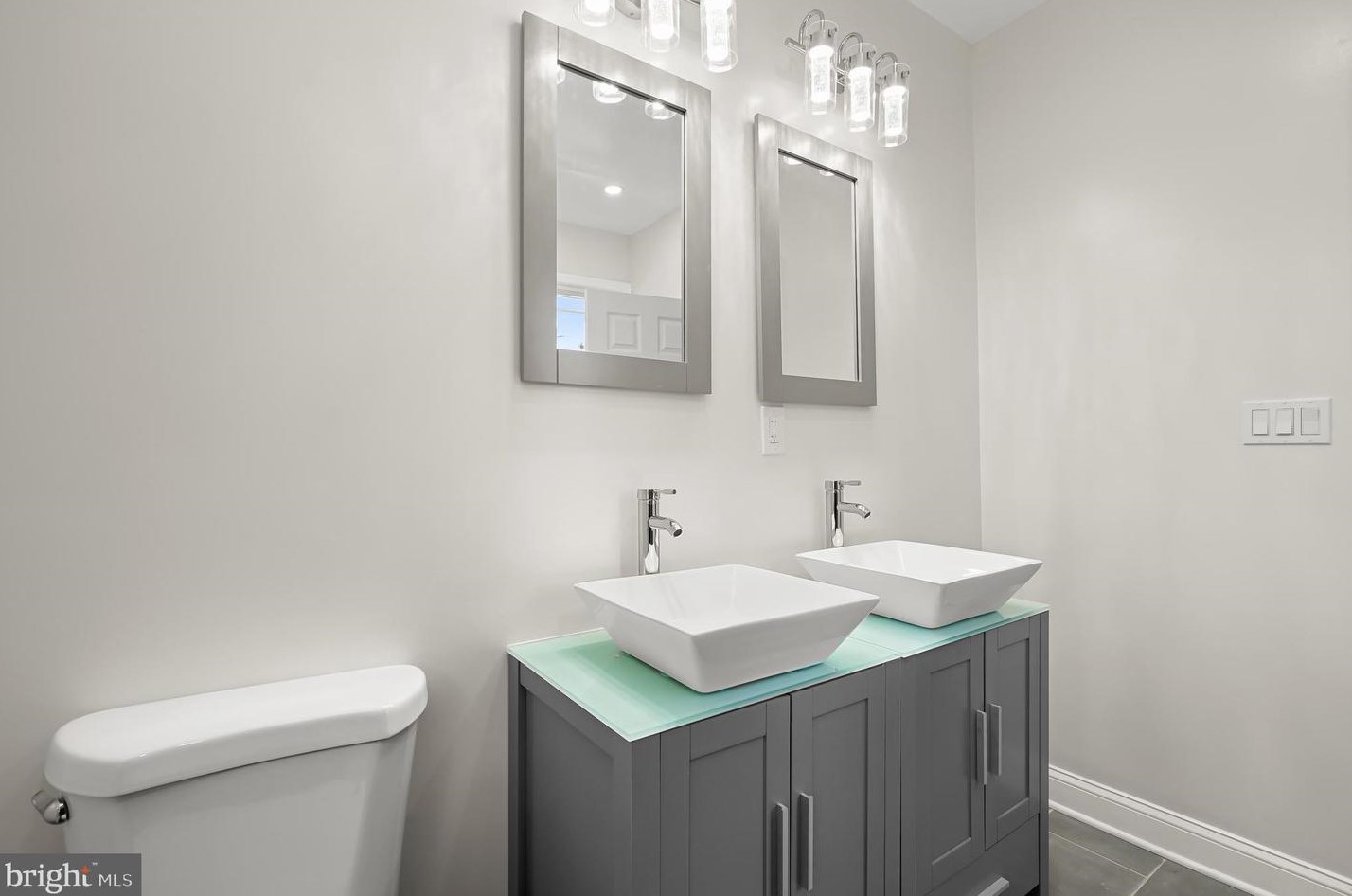 2915 Glenmore Ave, Baltimore MD 21206-2010 exterior