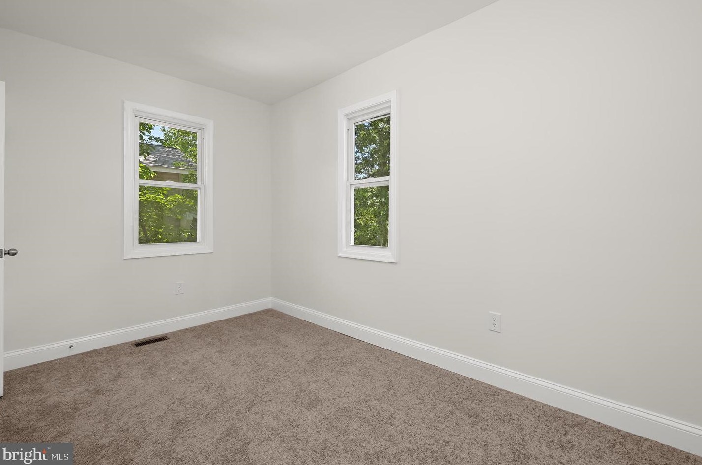 2915 Glenmore Ave, Baltimore MD 21206-2010 exterior