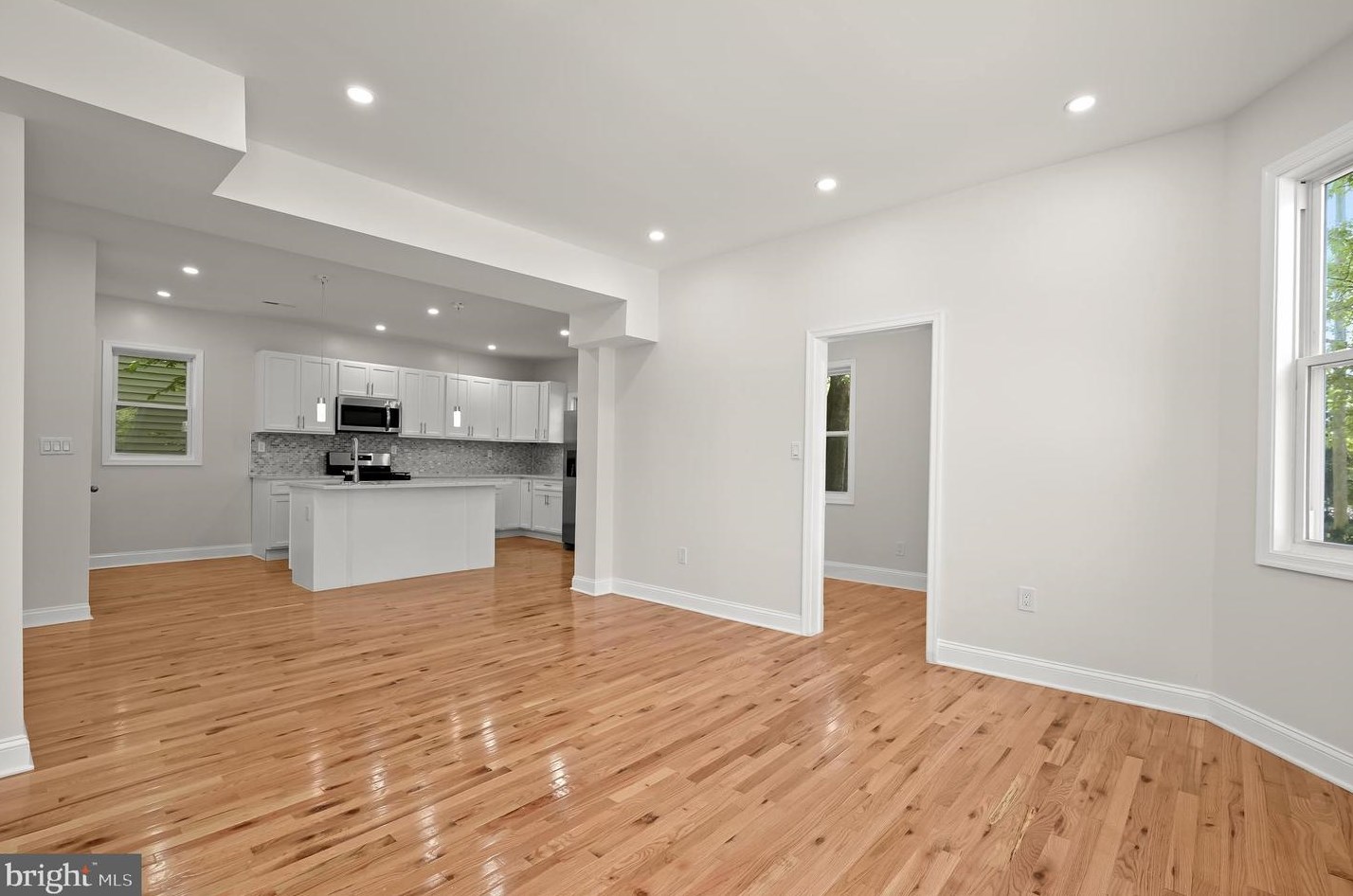 2915 Glenmore Ave, Baltimore MD 21206-2010 exterior