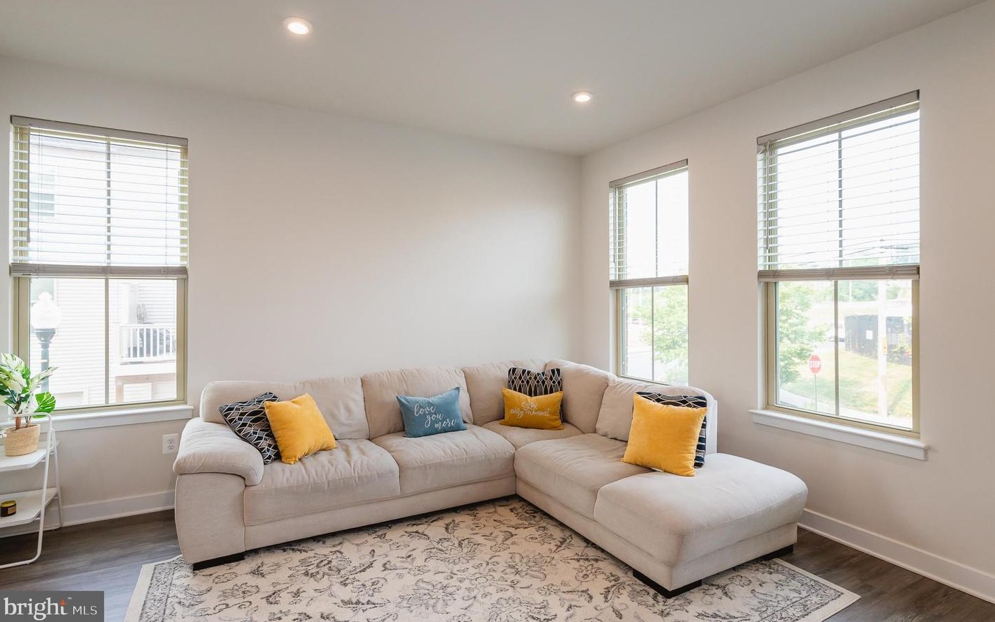 160 Oldham St, Baltimore MD  21224-2635 exterior