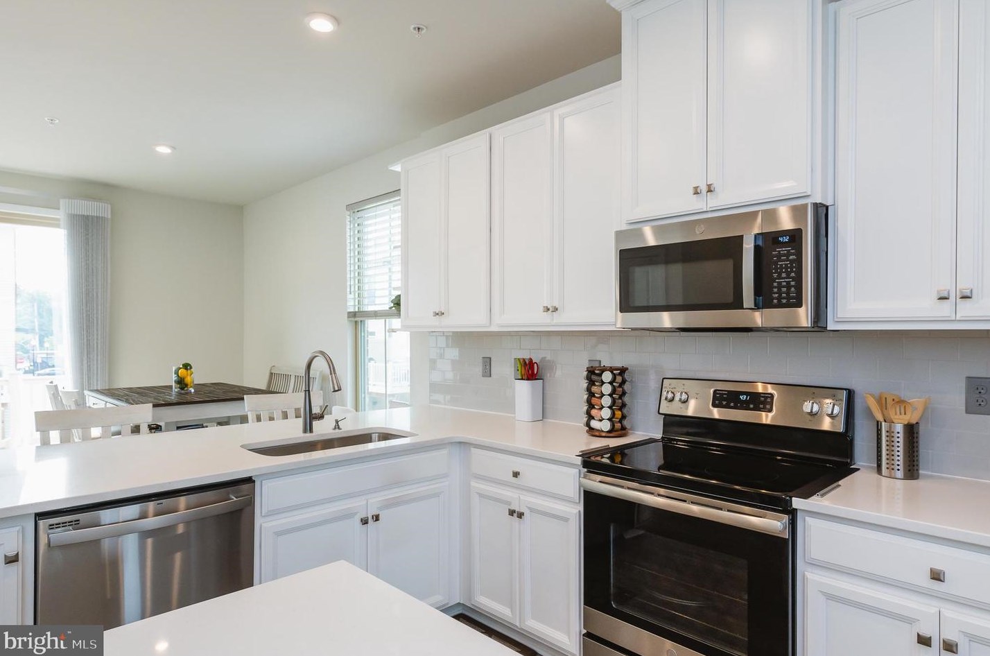 160 Oldham St, Baltimore MD  21224-2635 exterior
