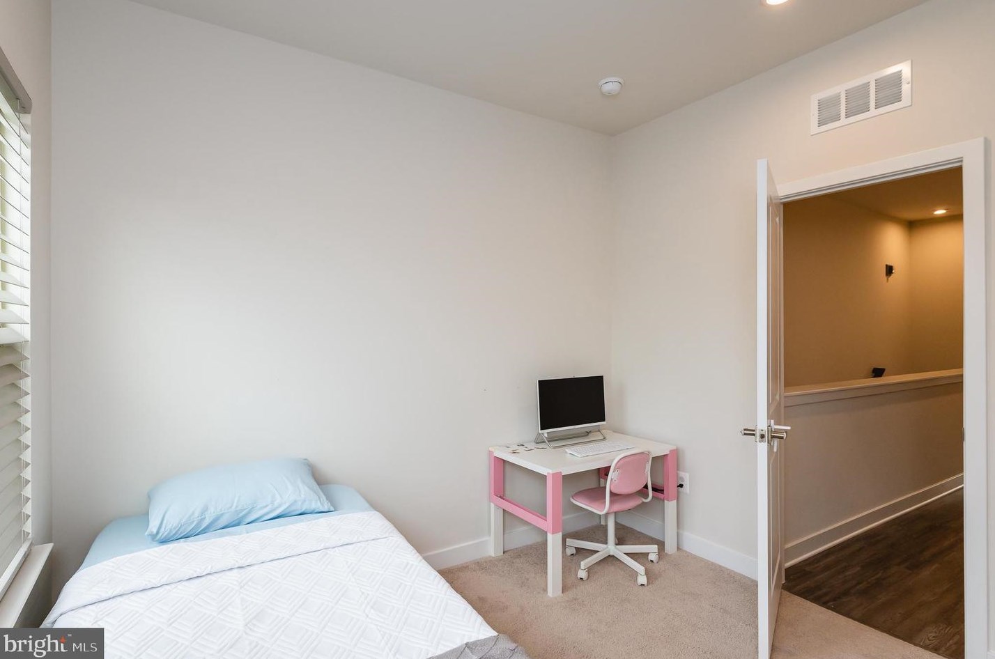 160 Oldham St, Baltimore MD  21224-2635 exterior