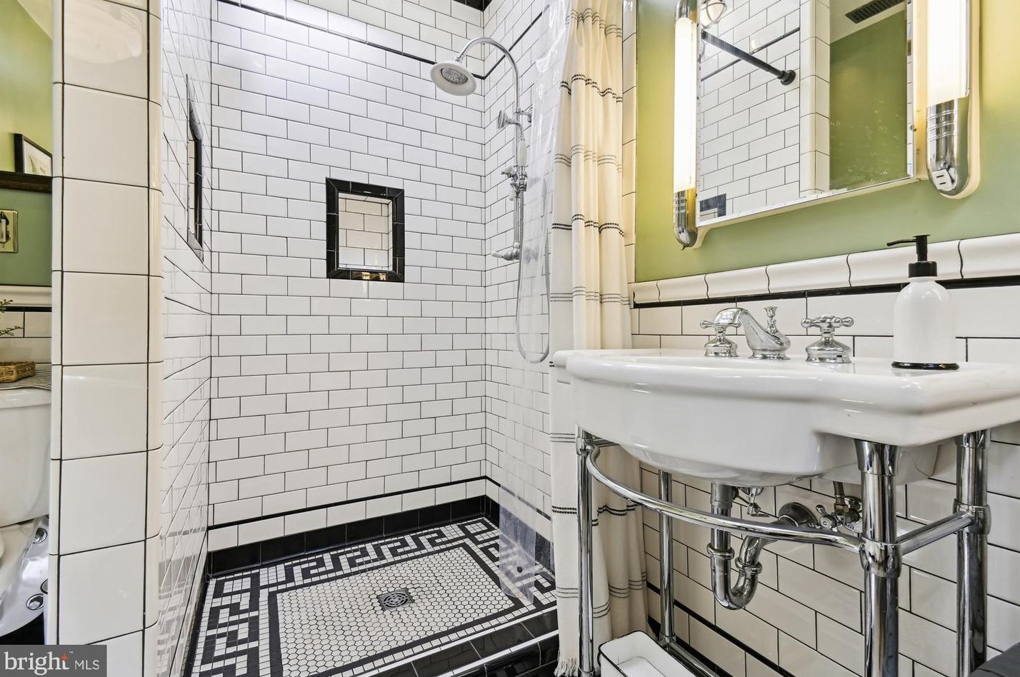 1507 Henry St, Baltimore MD  21230-4648 exterior