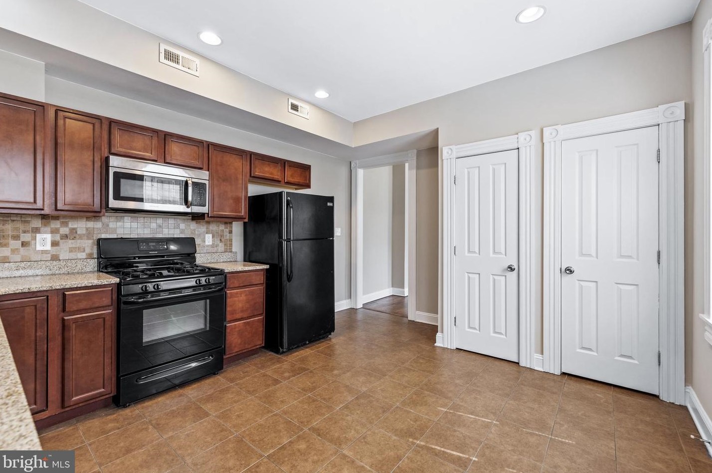 1600 Biddle St, Baltimore MD 21213-3118 exterior