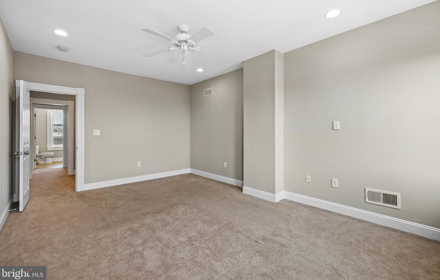 1600 Biddle St, Baltimore MD 21213-3118 exterior