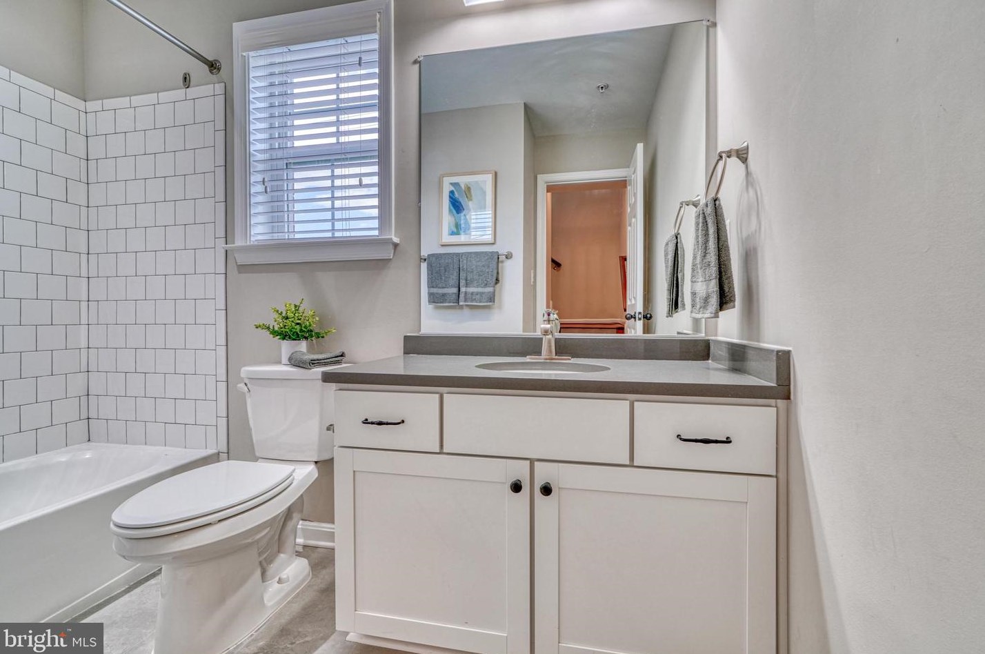 1200 Berry St, Baltimore MD 21211-1927 exterior