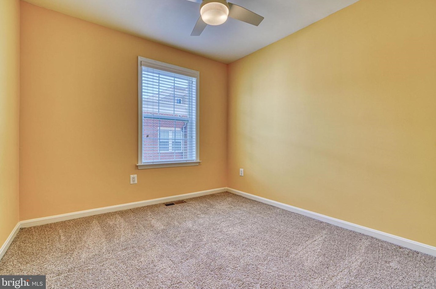 1200 Berry St, Baltimore MD 21211-1927 exterior