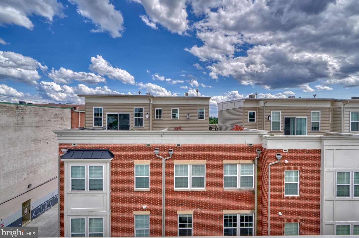 1200 Berry St, Baltimore MD 21211-1927 exterior